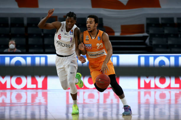 攻端给予对 攻端给予对