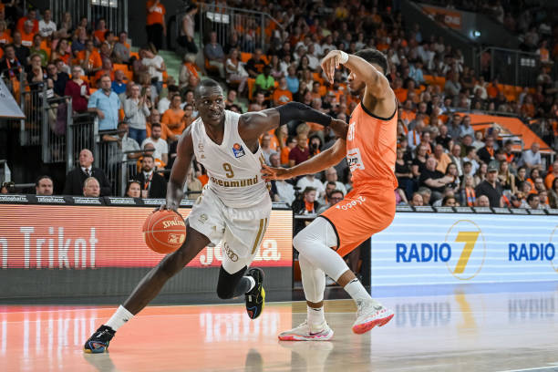 裁判争议判 裁判争议判